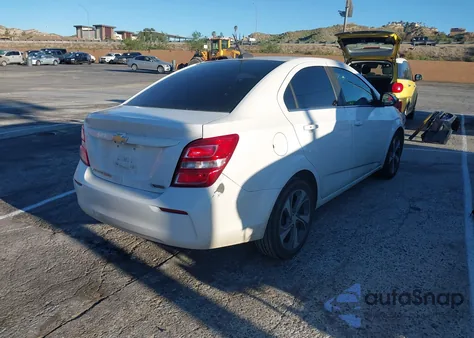 2018 Chevrolet Sonic Premier Auto из США, поврежденный, VIN 1G1JF5SB5J4131183